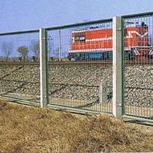 (铁路护栏网,铁路围栏网,铁路防护网)